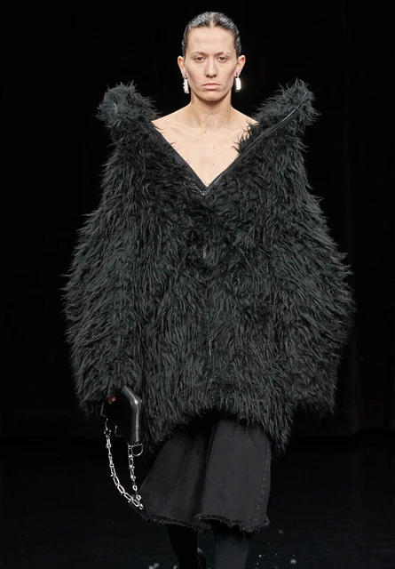 runway BALENCIAGA Demna Runway black faux fur Swing off shoulder coat FR34 XS