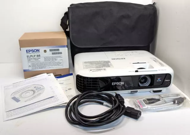 Epson LCD Projector EX5240 / H720A, HDMI, S-Video, USB, VGA, Audio, W/ Extras