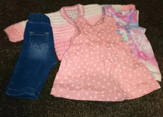 Baby Girl First Size Clothing Bundle - 1 Month 4 item's