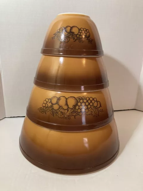 Vtg PYREX Old Orchard Fruit Brown Nesting Mixing Bowls #404 #403 #402 #401 Vtg PYREX Old Orchard Fruit Brown Nesting Mixing Bowls #404 #403 #402 #401