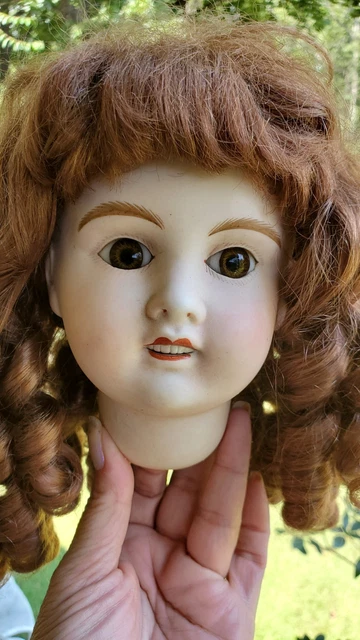 Poupée Ancienne En Porcelaine De Limoges, France, 10 Pouces, Authentique
