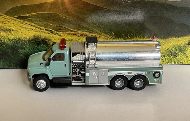 Boley 1:87  GMC Top Kick Water Tanker Fire Truck U. S. Service Forestry
