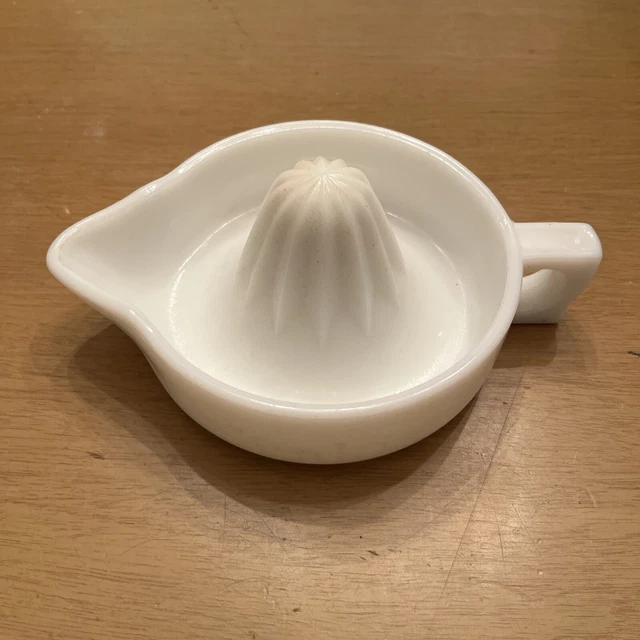 Vintage SUNKIST White Milk depression Glass Juicer Citrus Reamer Made in USA 8”