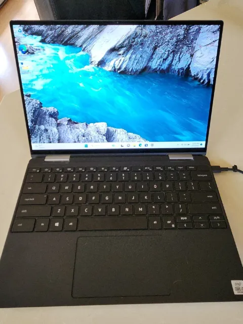 Dell XPS 13 7390  i7-1065G7 10th gen   2 in 1 laptop - sticky keyboard
