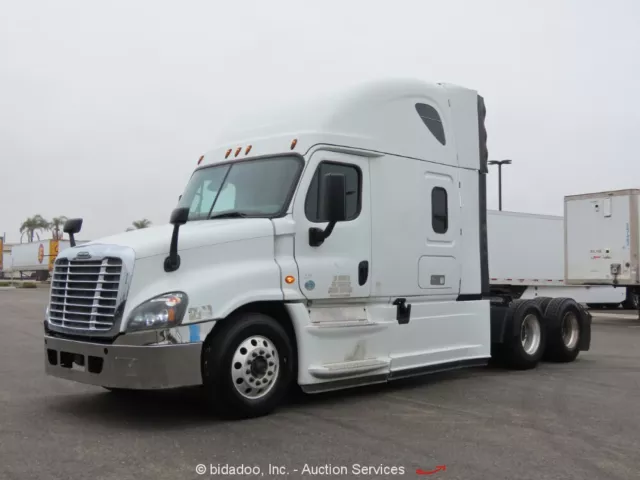2016 Freightliner Cascadia T/A Truck Tractor Sleeper Cab Cummins Diesel bidadoo