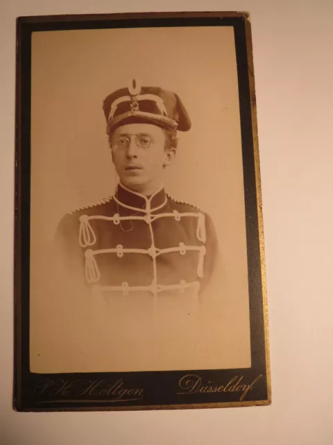Düsseldorf - 1888 - Theodor Cossmann als Soldat in Uniform - Husar 11 / CDV