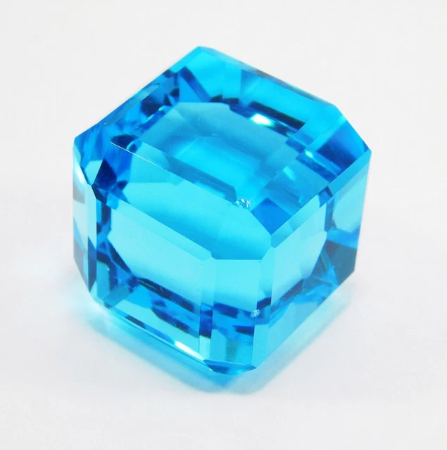 Topaze Bleue Foncé Taille Coussin 48,80 Ct - Pierre Précieuse De Laboratoire (Inde)