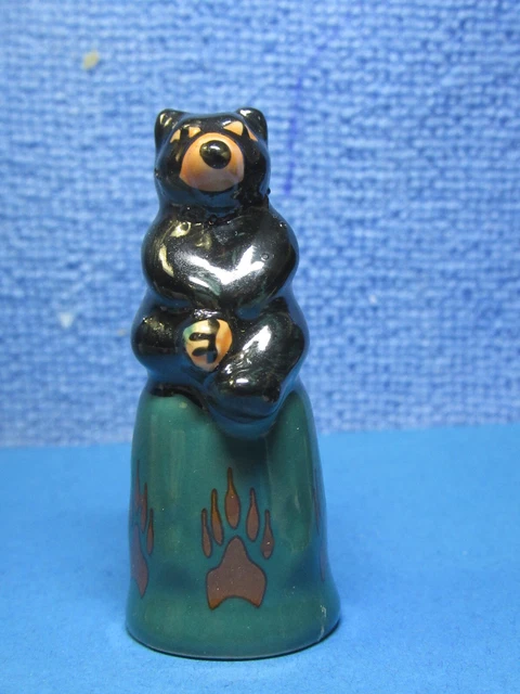 Dé à coudre collection en porcelaine peint a la main sujet "Ours"