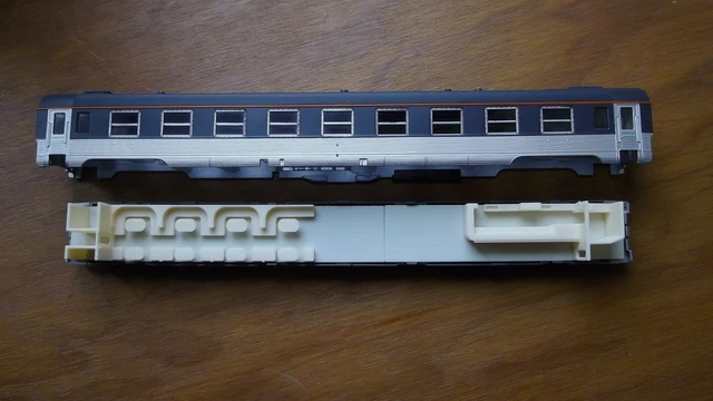 JOUEF 525000 HO Sncf Dev Inox B10 2E Classe Coach EUR 69,71 - FR