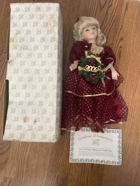 Heritage Signature Collection Porcelain Light Up Doll HOLLY # 12284  COA 2000