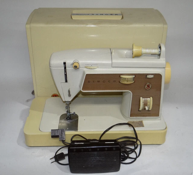 VINTAGE SINGER TOUCH & Sew Golden Deluxe ZigZag Sewing Machine Model