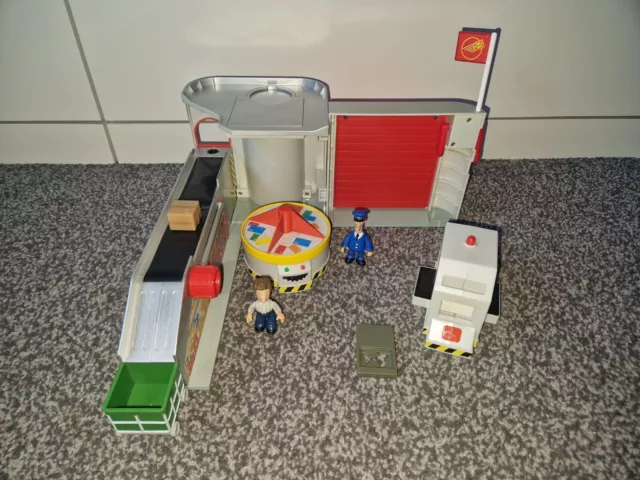 Postman Pat Deluxe Sorting Office Conveyor Belt X-Ray Playset & Figures Vintage