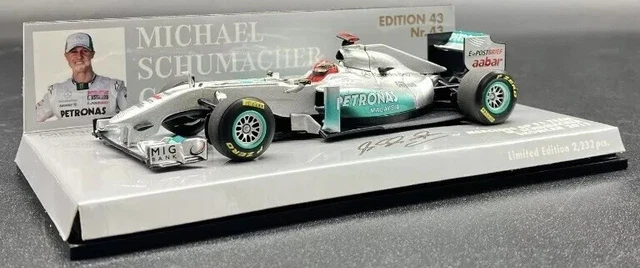 ミニカー MINICHAMPS M.SCHUMACHER SHOWCAR 2011 Minichamps 1:18 M. Schumacher Mercedes GP W02 Showcar