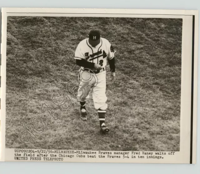 Manager FRED HANEY Walks Off Field After MILWAUKEE BRAVES Lose 1956 Press Photo