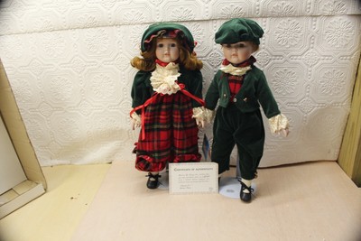 MYD Marian Yu Designs Boy and Girl Christmas Porcelain Dolls Winter COA Limited