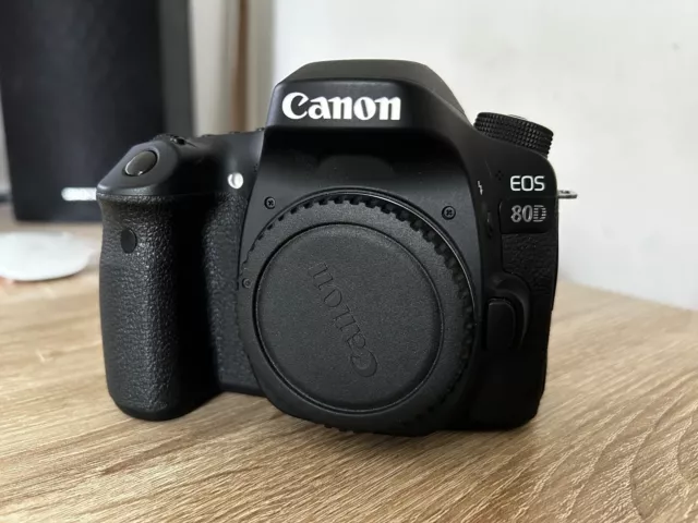 Canon EOS 80D 24,2 Mpix Appareil Photo Reflex Numérique - Quasi Neuf