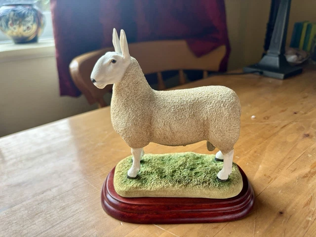 FIGURINE - BORDER Fine Arts - 'In From The Cold 