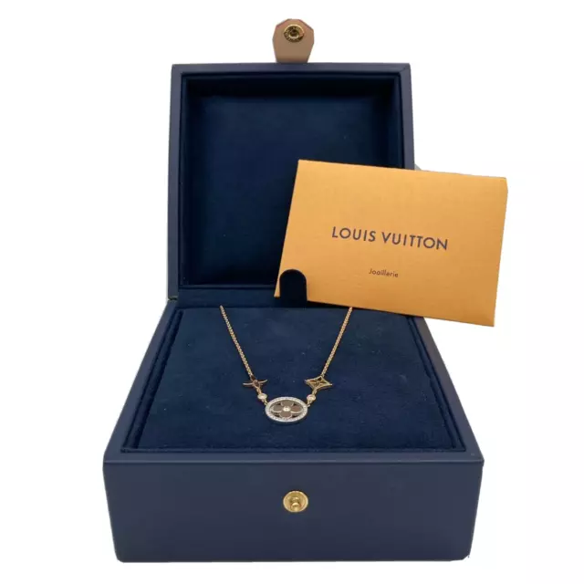 LOUIS VUITTON® LV Idylle Blossom Pendant, White Gold And Diamonds