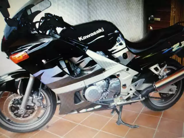 Moto Kawasaki Zzr 600