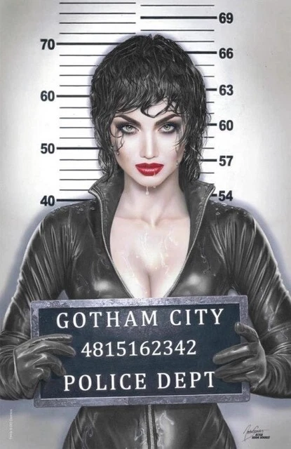 Catwoman #47 Natali Sanders Foil Variant CGC 9.8