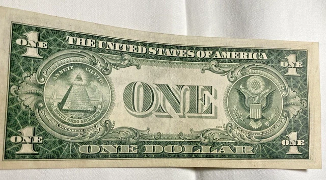 VINTAGE one DOLLAR 1935-A $1 SILVER CERTIFICATE BILL WASHINGTON BLUE SEAL VNC 4