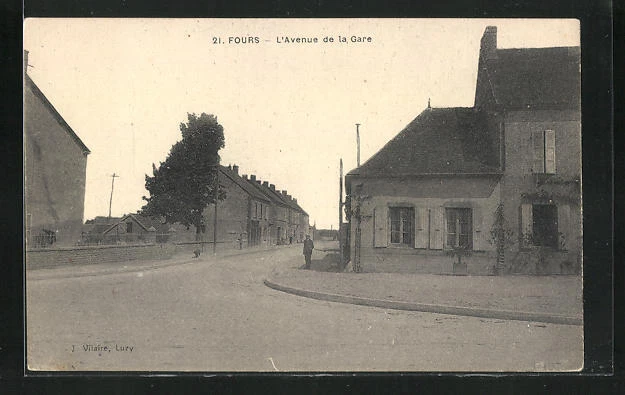 CPA Fours, L´Avenue de la Gare