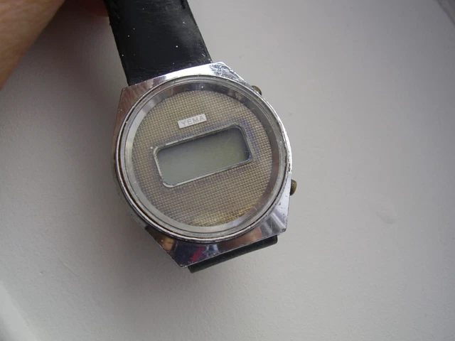 Montre Vintage YEMA Quartz Des Années 80 - Boîtier Acier Argenté, Dos Vissé, Occasion