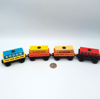 thomas and friends wooden railway cargo car