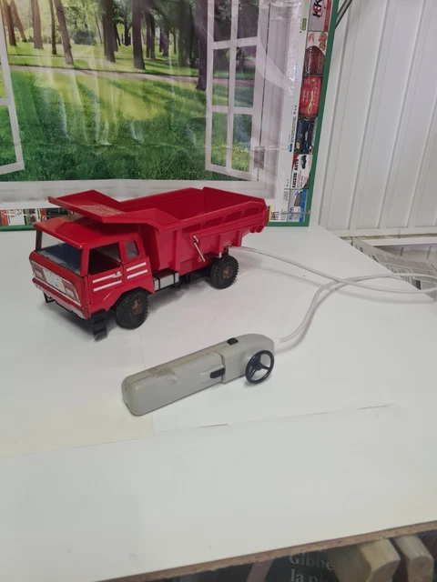 Camion benne basculante n° 475 de la marque française joustra | Selency
