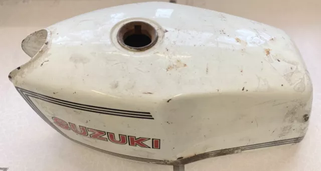 Suzuki GT 250 X7 - White Petrol Gas Tank  - Spares or Repairs