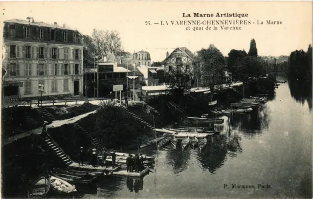 CPA AK VARENNE-CHENNEVIERES La Marne et quai de La VARENNE (671836)