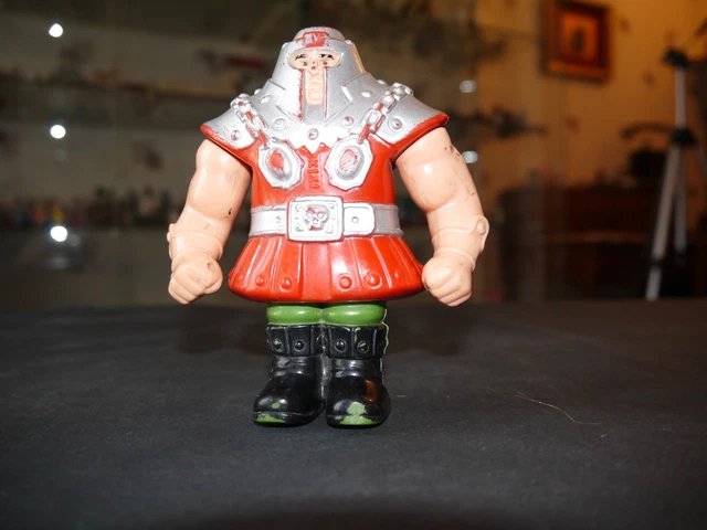 MAITRES DE L'UNIVERS CLASSICS figurine Ram Man