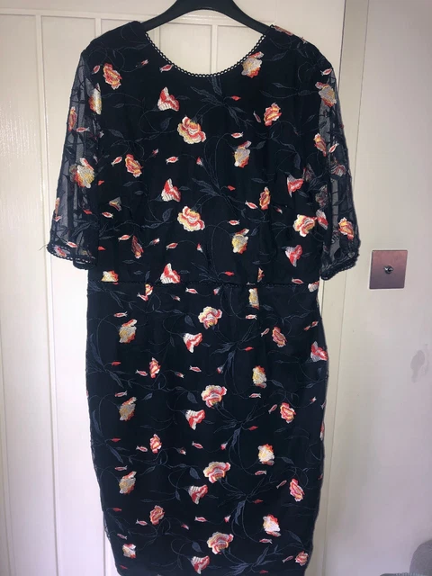 Phase eight mariah deals floral dress