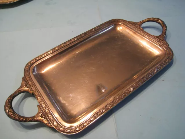 petit plat ANCIEN en métal argenté taille 22X14cm _début XXe