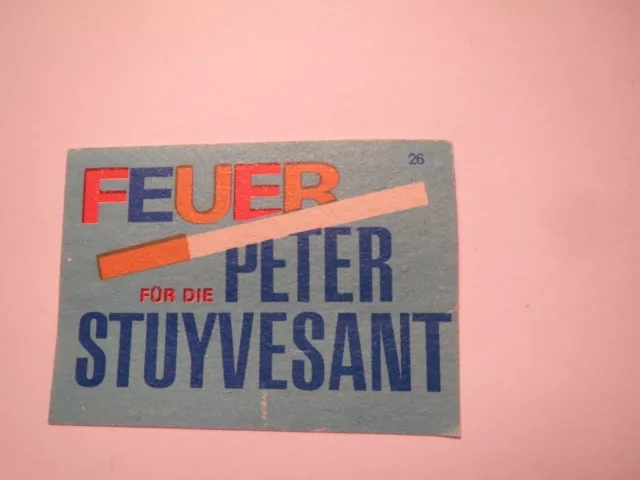 Feuer für die Peter Stuyvesant - Zigarette / Streichholzetikett