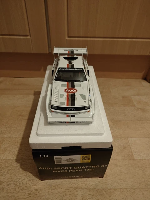 A BOXED AUTOART MILLENNIUM H. MIKKOLA AUDI QUATTRO SAFARI RALLYE 1984 1:18 SCALE MODEL VEHCILE, numb