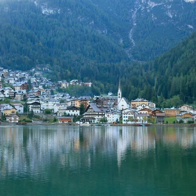 4 Tage Kurzreise Dolomiten 3* Hotel Alleghe Italien Erholung Urlaub Alleghe See