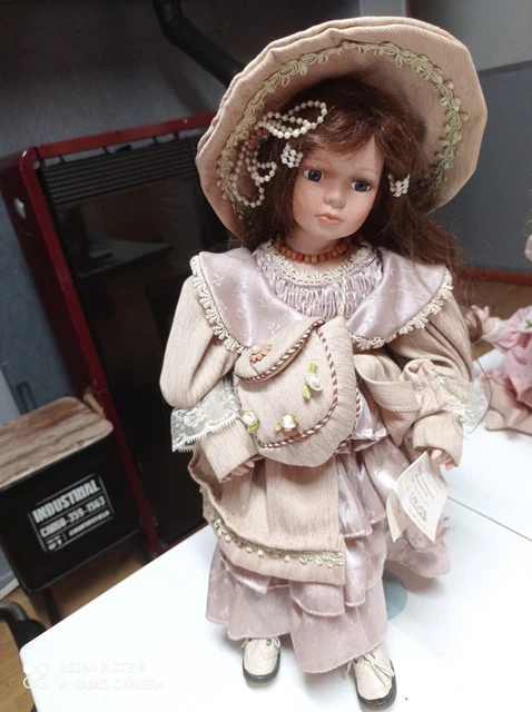 Poupée Porcelaine Ndeko-Zaïre Par Wendy Lawton - 1991 MIB (Neuf En Boîte)