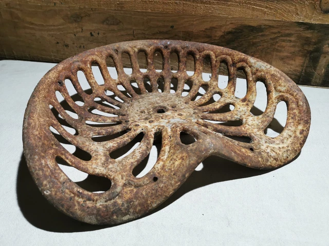 ANCIEN SIÈGE DE tracteur ou faucheuse déco tabouret bar loft indus EUR