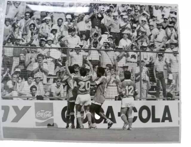 Press Photo 1982 World Cup Finals-France's Bernard Genghini Celebrateing