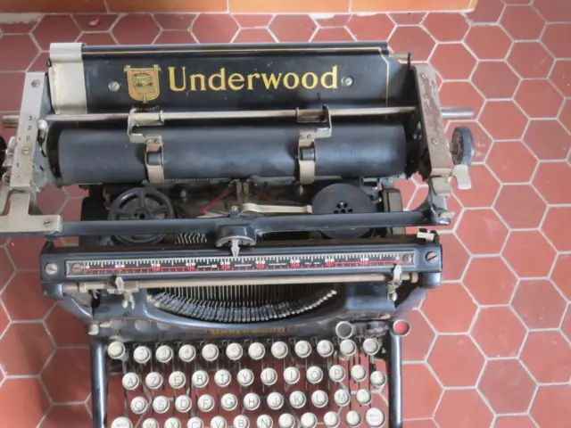 Machine à écrire Underwood N° 3  Chariot 11 pouces 1927 fonctionnelle