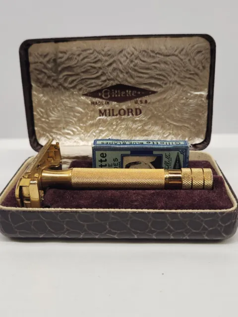 Gillette Milord Razor Set Gold Tone 1940s with 2 Original Gillette Blue Blades