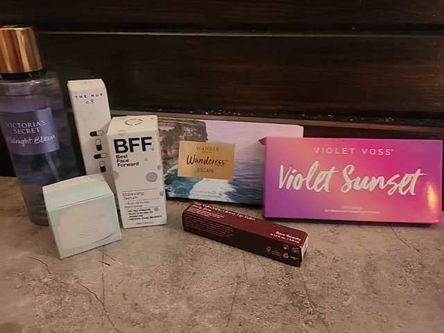 LOTE DE BELLEZA DE LUJO MAQUILLAJE DE ALTA GAMA Belleza Mixta PAQUETE DE CUIDADO DE LA PIEL NUEVO EN CAJA Tarta Wander