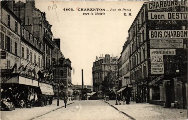 CPA CHARENTON - Rue de Paris vers la Mairie (659615)