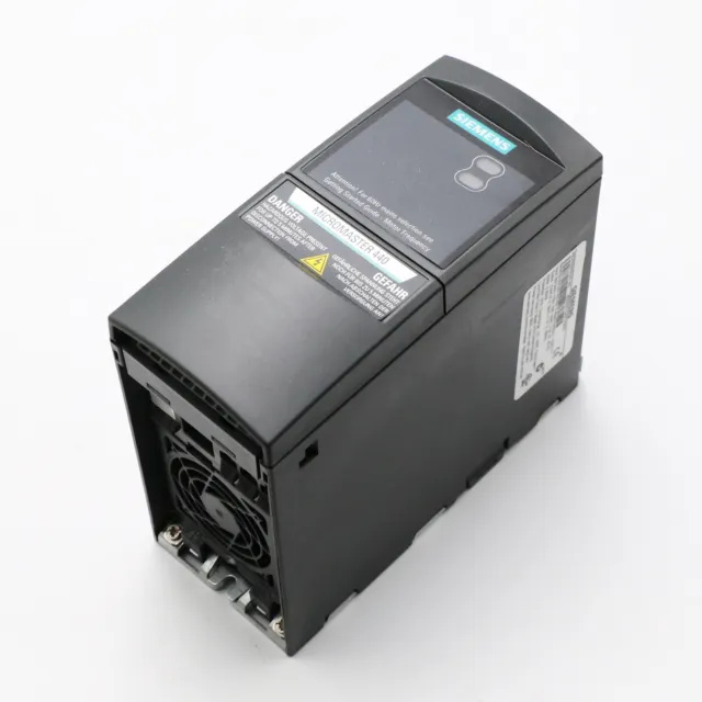 Siemens 6SE6440-2AB12-5AA1 MICROMASTER 440, 0,25kW Version: E04/2.11