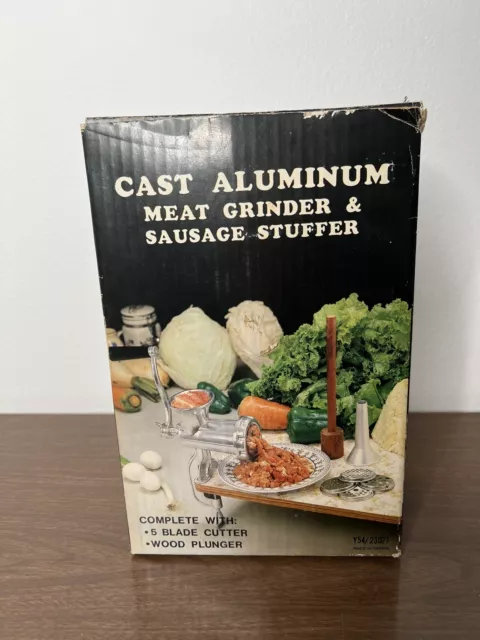 https://www.picclickimg.com/cxwAAOSwKatinCm-/Vintage-20-Cast-Aluminum-Food-Grinder-by-Keystone.webp