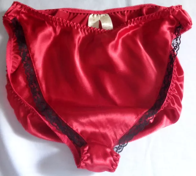 Vintage Victoria's Secret Gold Label~High Cut~Red w/Black Lace Trim Panties L