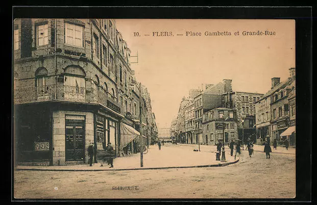 CPA Flers, Place Gambetta et Grande-Rue
