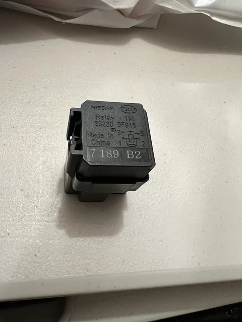 157-GENUINE NISSAN (90-10) 5-Pin Black Relay-1T 25230-9F910