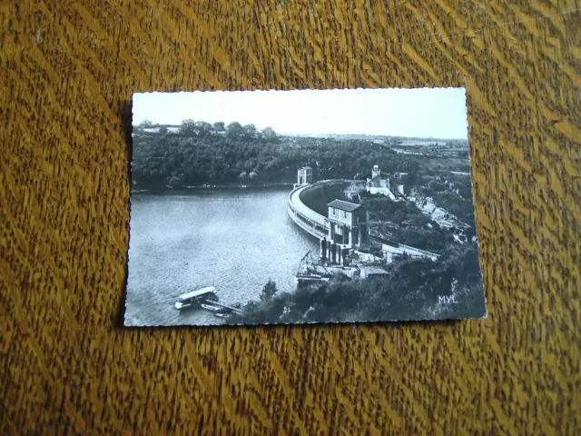 carte postale barrage d'eguzon(indre la rive gauche et la vedette